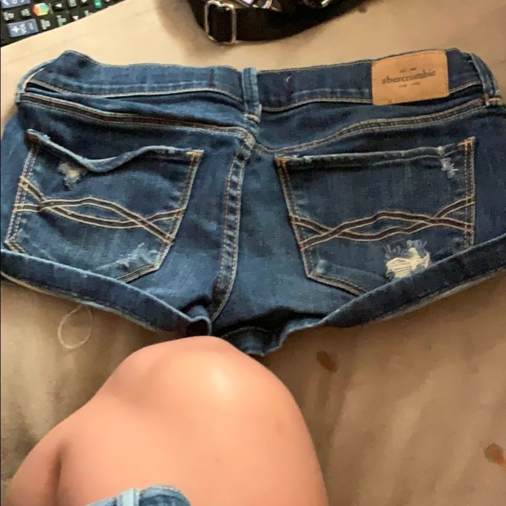 Kids shorts - Picture 2 of 3